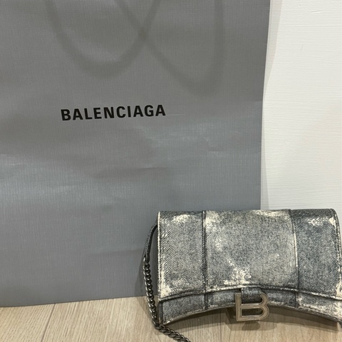 balenciaga woc