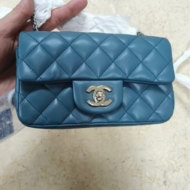 CHANEL CLASSIC FLAG MINI-0