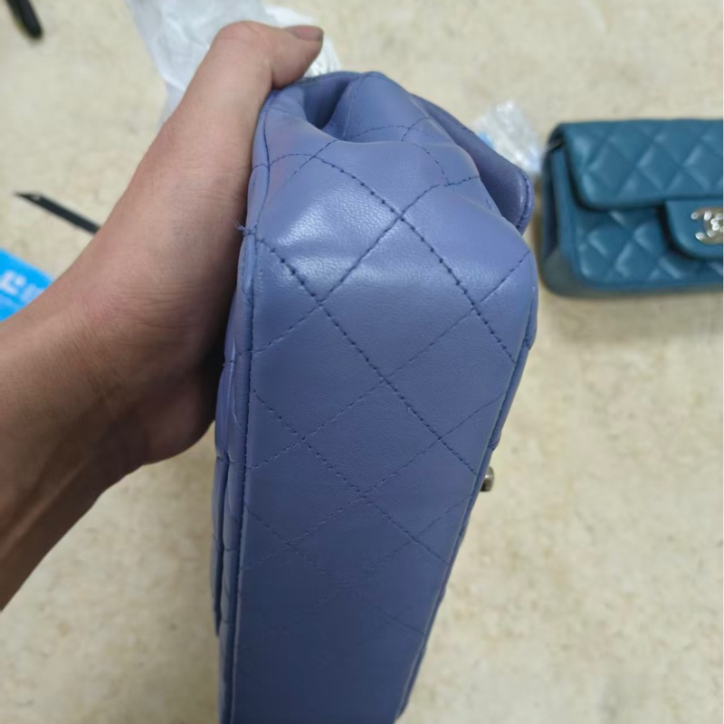 CHANEL CLASSIC FLAG 20-4