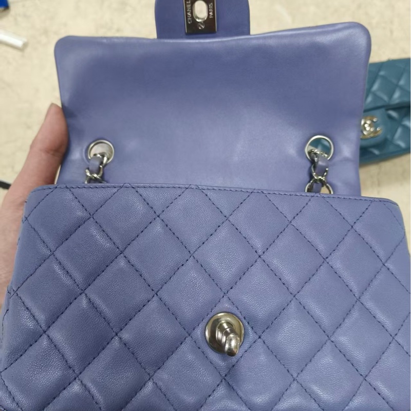 CHANEL CLASSIC FLAG 20-6