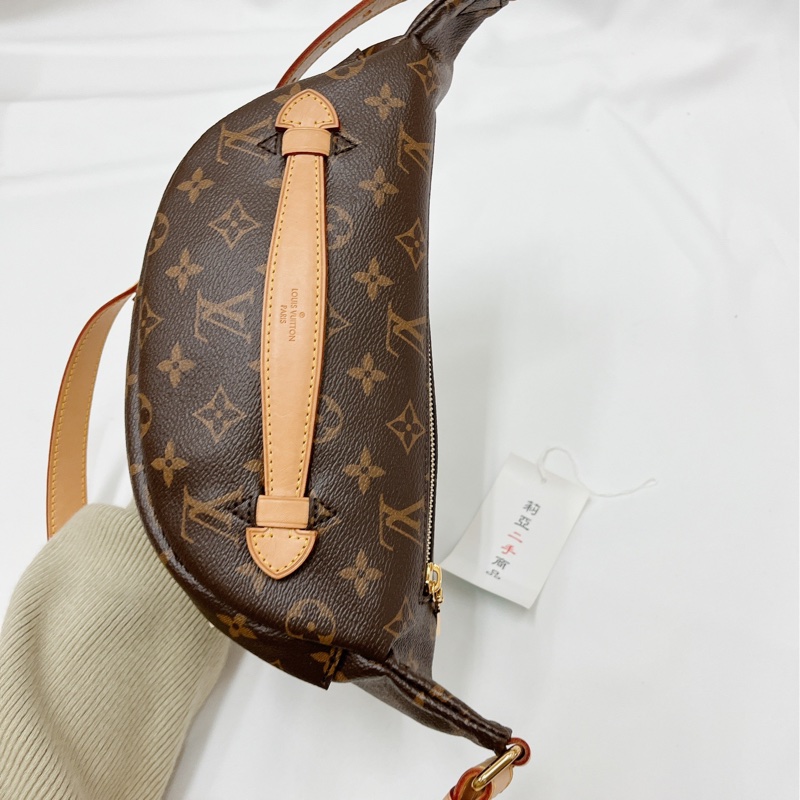莉亞精品♡Lv M43644 老花胸包 二手-5