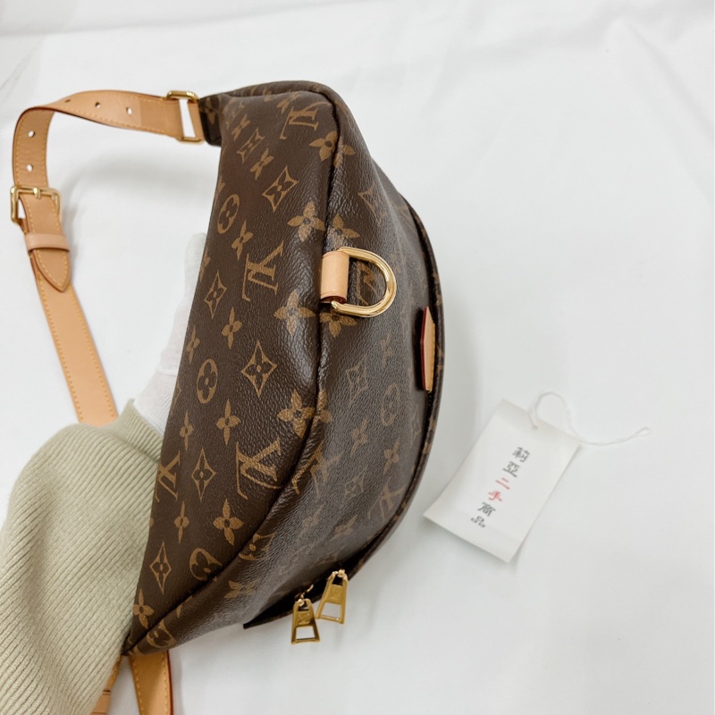 莉亞精品♡Lv M43644 老花胸包 二手-6
