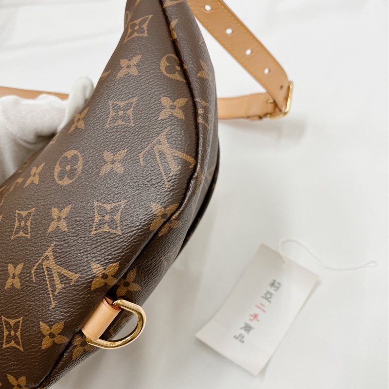 莉亞精品♡Lv M43644 老花胸包 二手-14