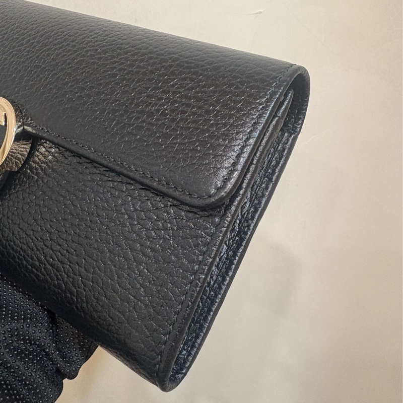 GUCCI 金屬雙G LOGO荔枝紋 牛皮扣式長夾-3