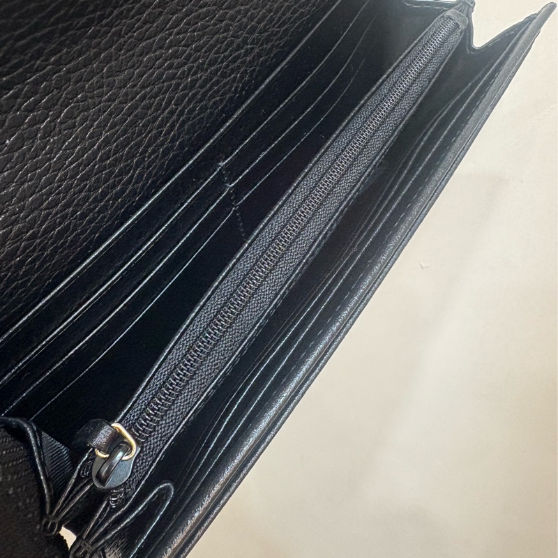 GUCCI 金屬雙G LOGO荔枝紋 牛皮扣式長夾-5