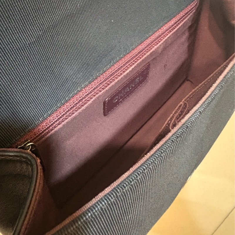 香奈兒 chanel 黑色復古銀浮雕雙c logo-7