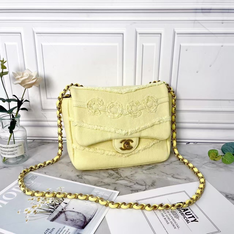 Chanel 黃色coco牛仔布方胖子肩背包17*22*9cm 全新閒置配件塵袋-3