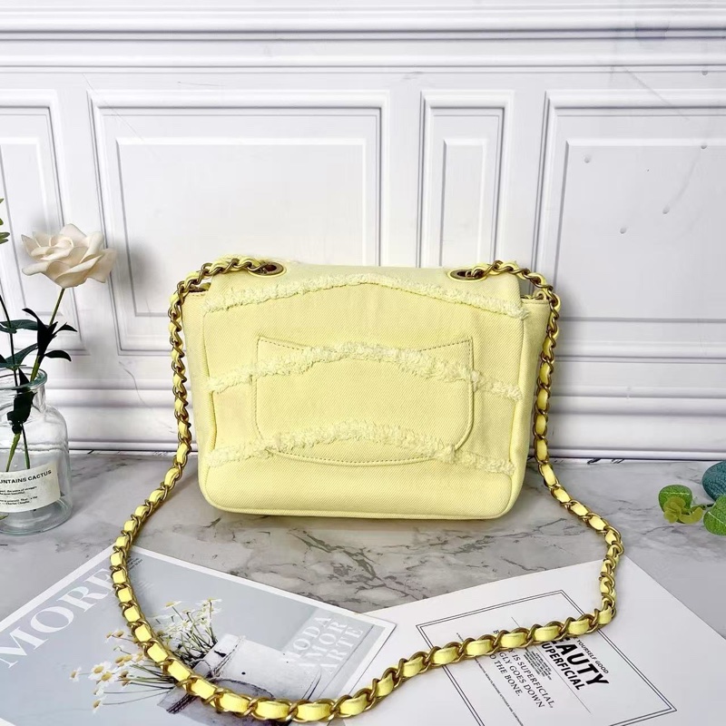 Chanel 黃色coco牛仔布方胖子肩背包17*22*9cm 全新閒置配件塵袋-6