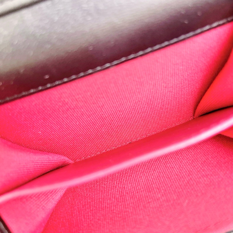 CHANEL 22SS迷你黑色琺琅金扣羊皮鍊條包 全新閒置配件盒子塵袋保卡-2