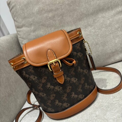 *SHIHNA名牌精品* Coach馬車印花Harper後背包