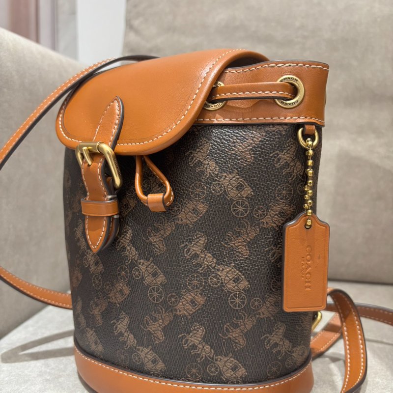 *SHIHNA名牌精品* Coach馬車印花Harper後背包-2