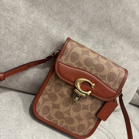 *SHIHNA名牌精品* Coach 手機小斜背包