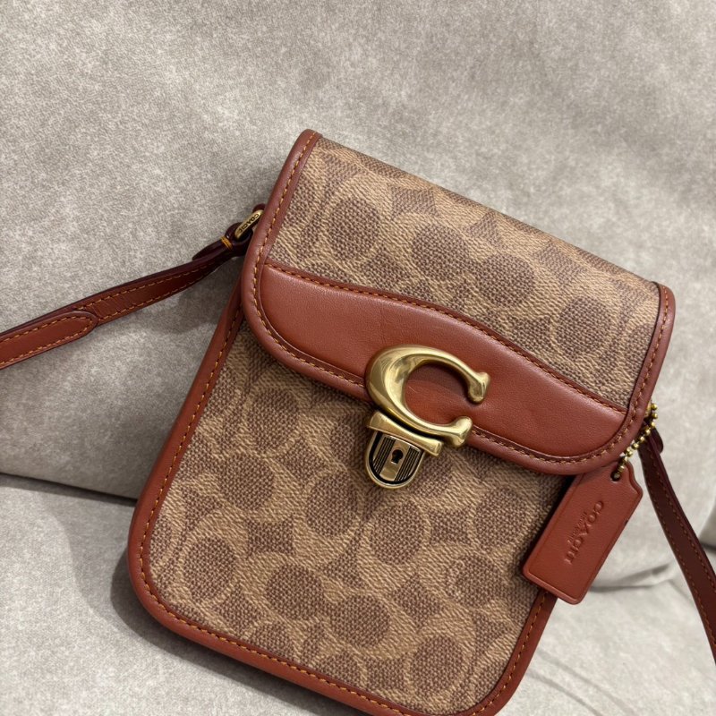 *SHIHNA名牌精品* Coach 手機小斜背包-2