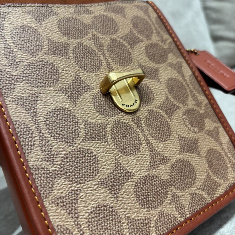 *SHIHNA名牌精品* Coach 手機小斜背包-5