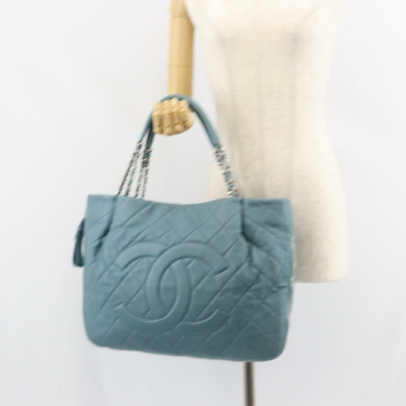 【日本直送】香奈兒魚子醬皮鏈肩背包 藍色 銀色 CC 標誌 Auth 158890V-23