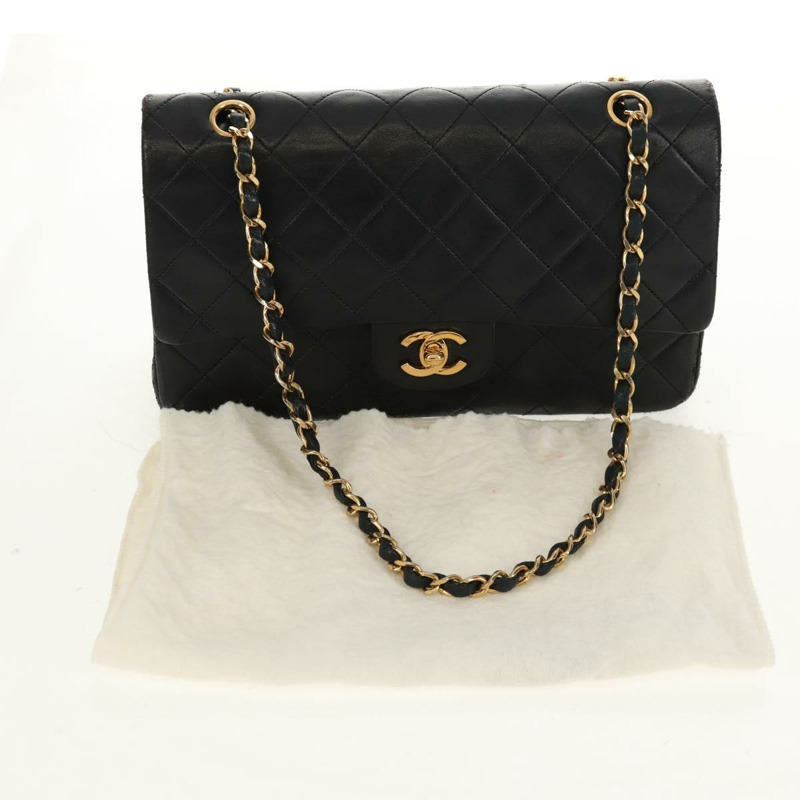 【日本直送】香奈兒 Matelasse 25 雙蓋鏈條包，羊皮材質，黑色，金色雙C標誌，正品編號 158003SAV-11