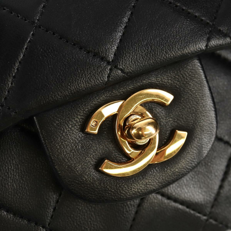 【日本直送】香奈兒 Matelasse 25 雙蓋鏈條包，羊皮材質，黑色，金色雙C標誌，正品編號 158003SAV-14