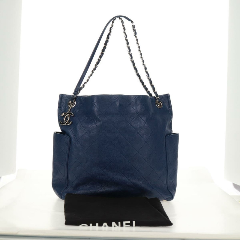 【日本直送】香奈兒 (CHANEL) 菱格紋鏈條肩背包,魚子醬紋皮革,藍色,銀色雙C標誌,正品編號 159037V-11
