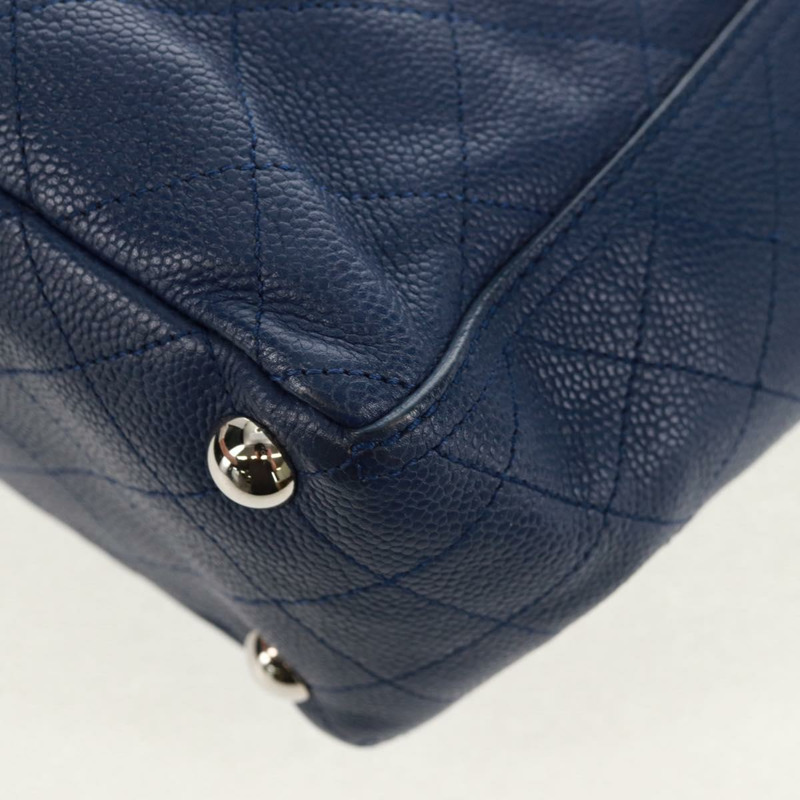 【日本直送】香奈兒 (CHANEL) 菱格紋鏈條肩背包,魚子醬紋皮革,藍色,銀色雙C標誌,正品編號 159037V-17