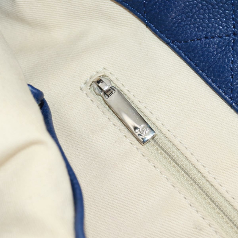 【日本直送】香奈兒 (CHANEL) 菱格紋鏈條肩背包,魚子醬紋皮革,藍色,銀色雙C標誌,正品編號 159037V-24