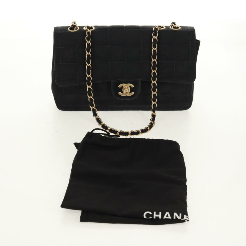 【日本直送】香奈兒新款旅行系列巧克力棒鏈條包，尼龍材質，黑色，金色雙C標誌，貨號160247V-11