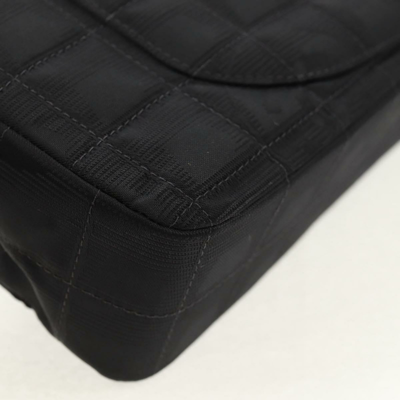 【日本直送】香奈兒新款旅行系列巧克力棒鏈條包，尼龍材質，黑色，金色雙C標誌，貨號160247V-16