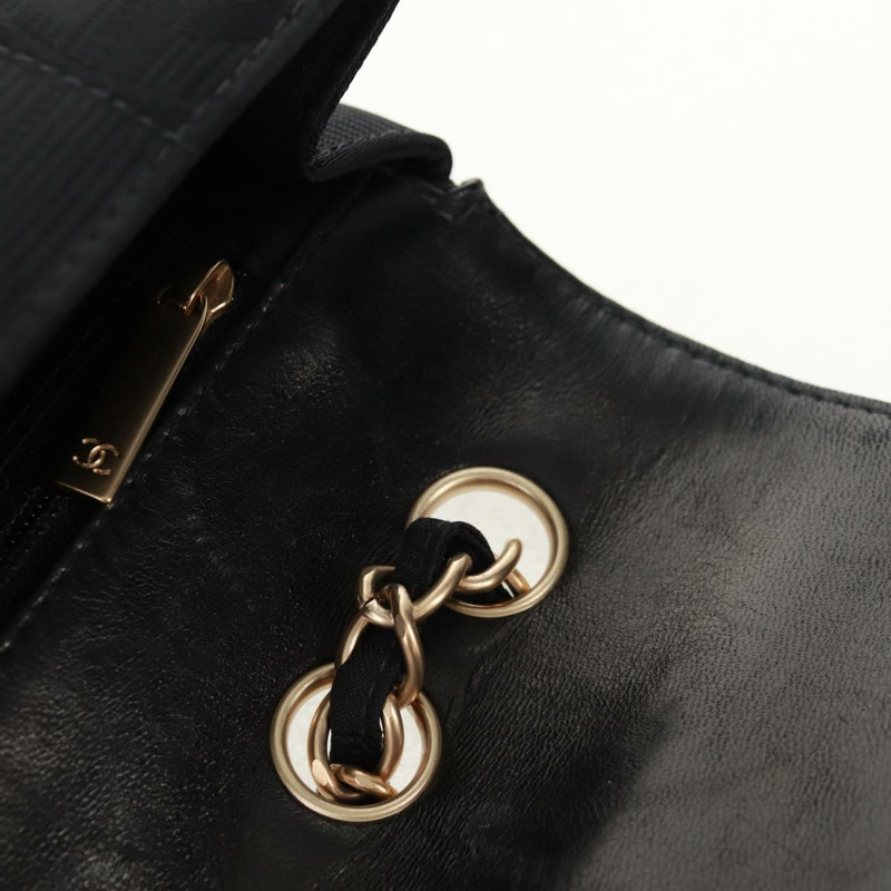 【日本直送】香奈兒新款旅行系列巧克力棒鏈條包，尼龍材質，黑色，金色雙C標誌，貨號160247V-21