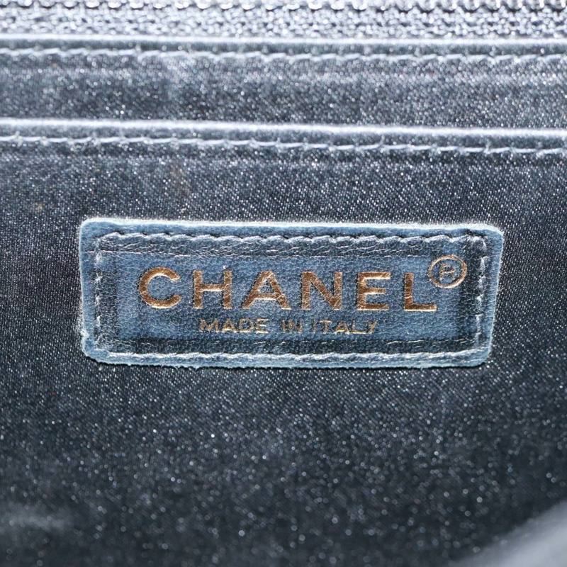 【日本直送】香奈兒新款旅行系列巧克力棒鏈條包，尼龍材質，黑色，金色雙C標誌，貨號160247V-22