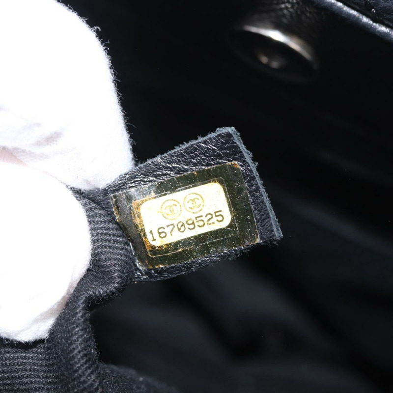 【日本直送】香奈兒 (CHANEL) 菱格紋鏈條肩背包，魚子醬紋皮革，黑色，銀色雙C標誌，正品編號 156514V-10