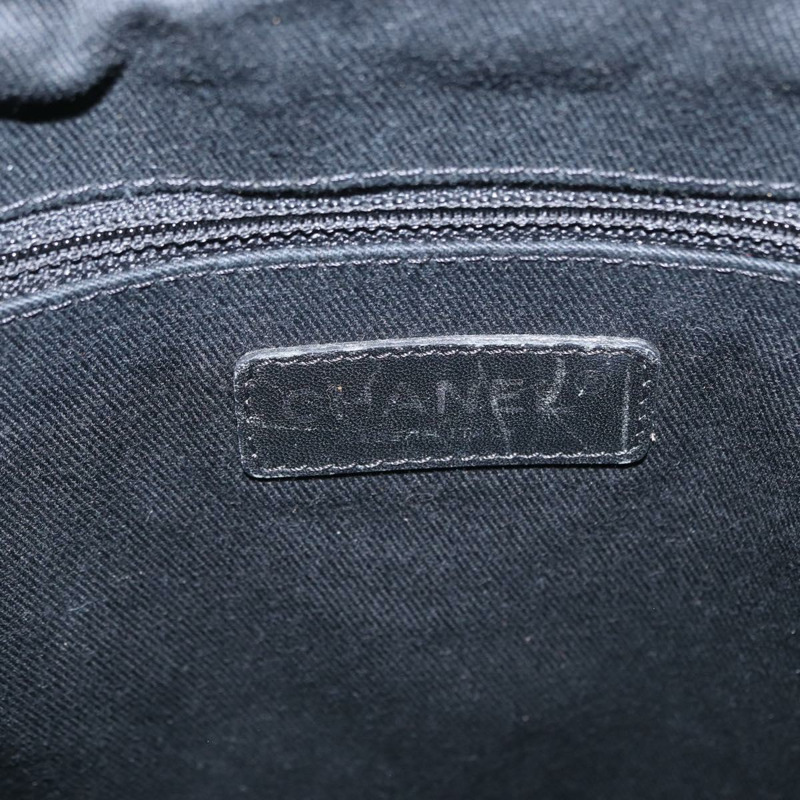 【日本直送】香奈兒 (CHANEL) 菱格紋鏈條肩背包，魚子醬紋皮革，黑色，銀色雙C標誌，正品編號 156514V-18