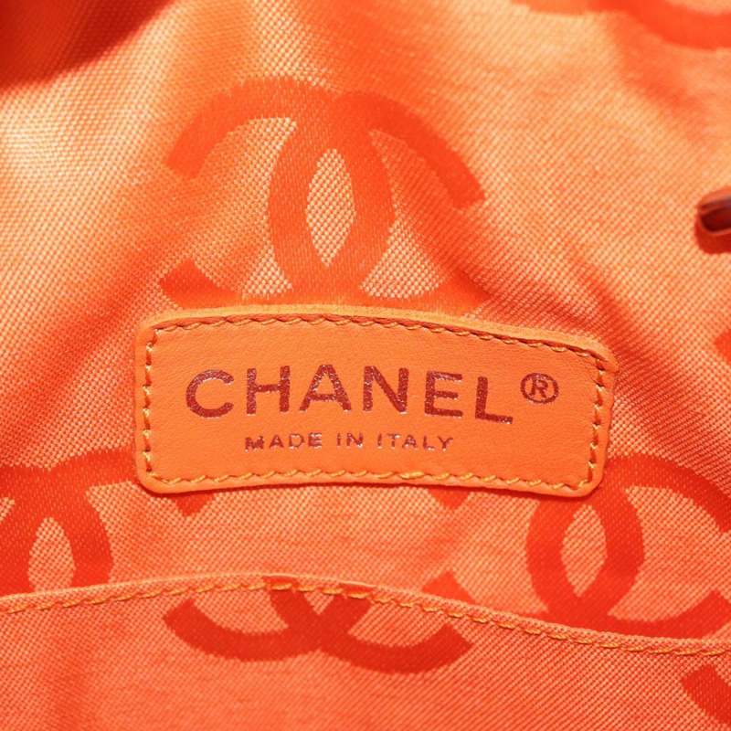 【日本直送】香奈兒 Cambon 系列絎縫托特包,小牛皮,米色,銀色 CC 標誌,正品編號 160890SAV-19