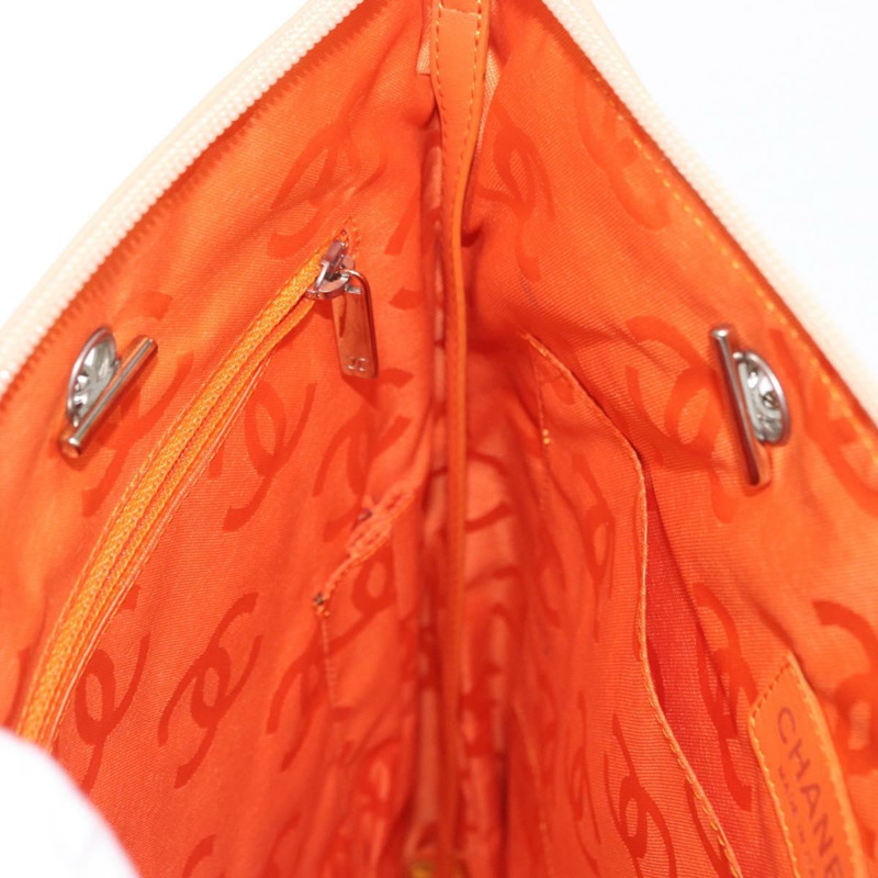 【日本直送】香奈兒 Cambon 系列絎縫托特包,小牛皮,米色,銀色 CC 標誌,正品編號 160890SAV-21