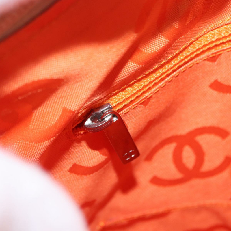 【日本直送】香奈兒 Cambon 系列絎縫托特包,小牛皮,米色,銀色 CC 標誌,正品編號 160890SAV-23