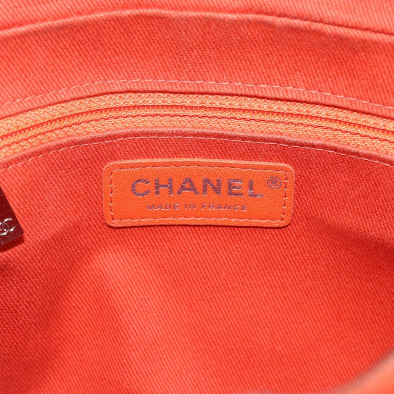 【日本直送】香奈兒 Matelasse 25 鏈條肩背包,魚子醬紋皮革,紅色,銀色雙C標誌,正品編號 159440V-18