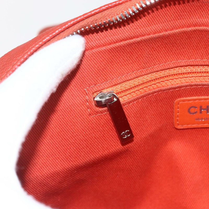 【日本直送】香奈兒 Matelasse 25 鏈條肩背包,魚子醬紋皮革,紅色,銀色雙C標誌,正品編號 159440V-19