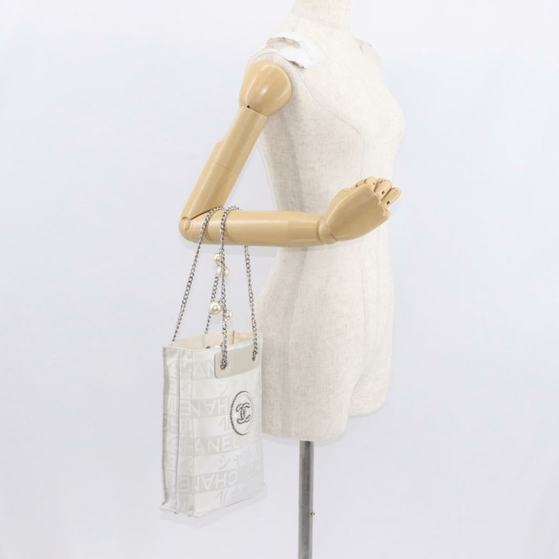 【日本直送】香奈兒 (CHANEL) 尼龍白色銀色雙C標誌鏈條單背包 Auth 159317SAM-24