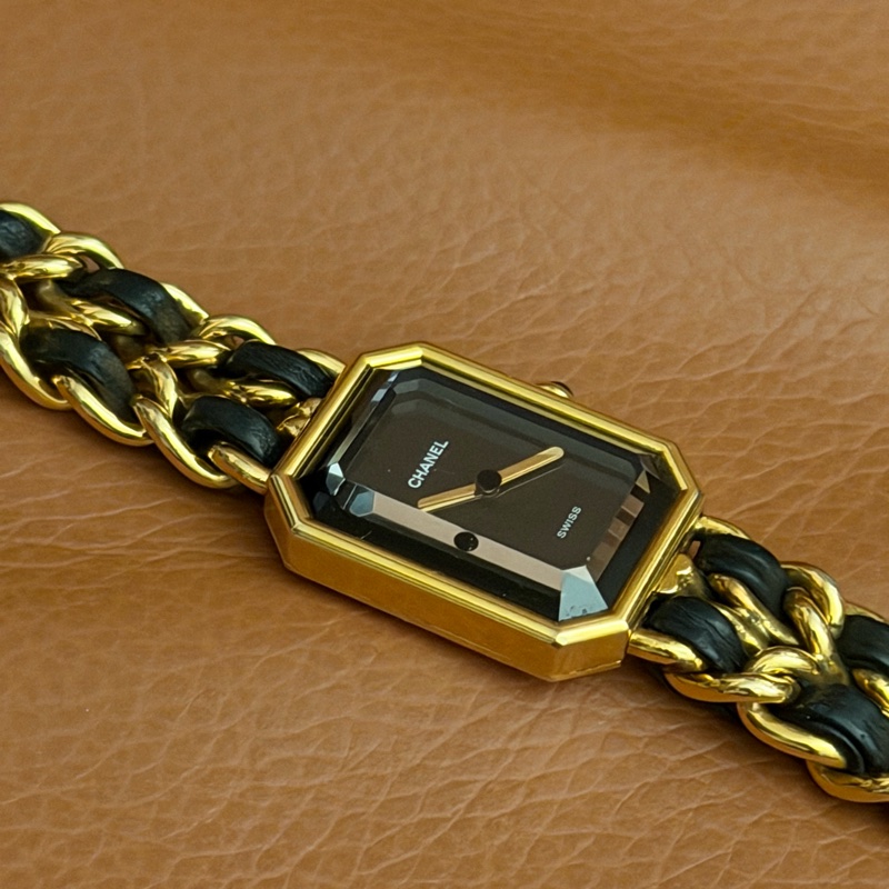 Chanel 皮穿練手錶 M碼-1