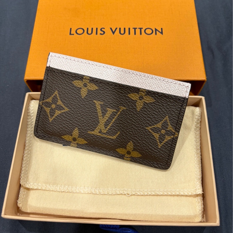 LOUIS VUITTON 冬季新款 Vivienne 名片夾 LV-2