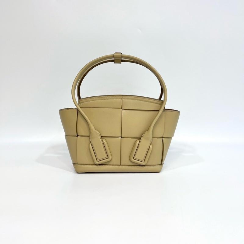 BV芥末黃小牛皮大編織ARCO 29手提側背包-7