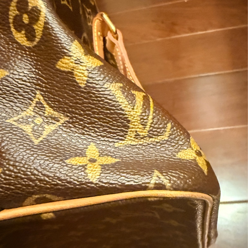 Louis Vuitton Palermo PM Monogram 帆布手提/肩背包。-16