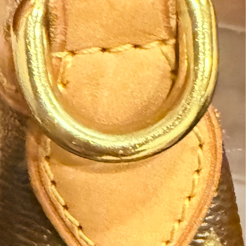 Louis Vuitton Palermo PM Monogram 帆布手提/肩背包。-26