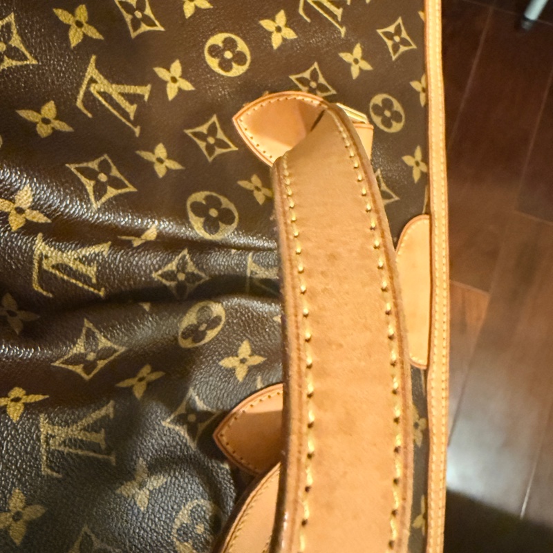 Louis Vuitton Palermo PM Monogram 帆布手提/肩背包。-36