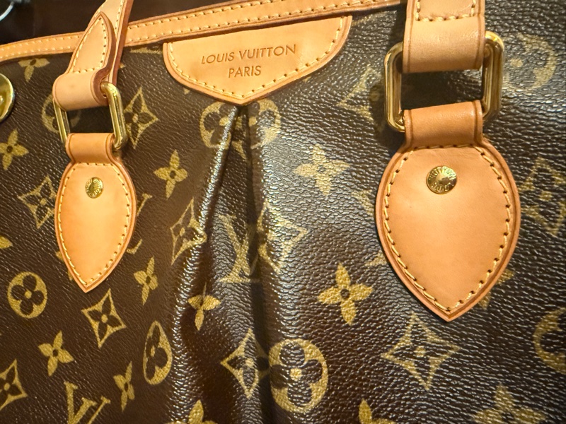 Louis Vuitton Palermo PM Monogram 帆布手提/肩背包。-37