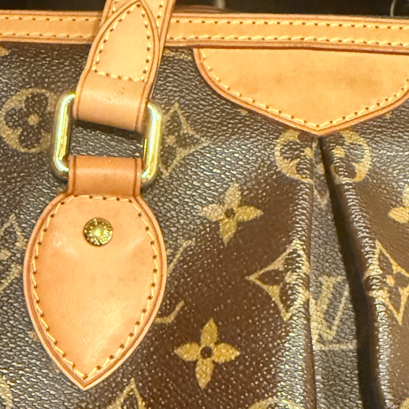 Louis Vuitton Palermo PM Monogram 帆布手提/肩背包。-40