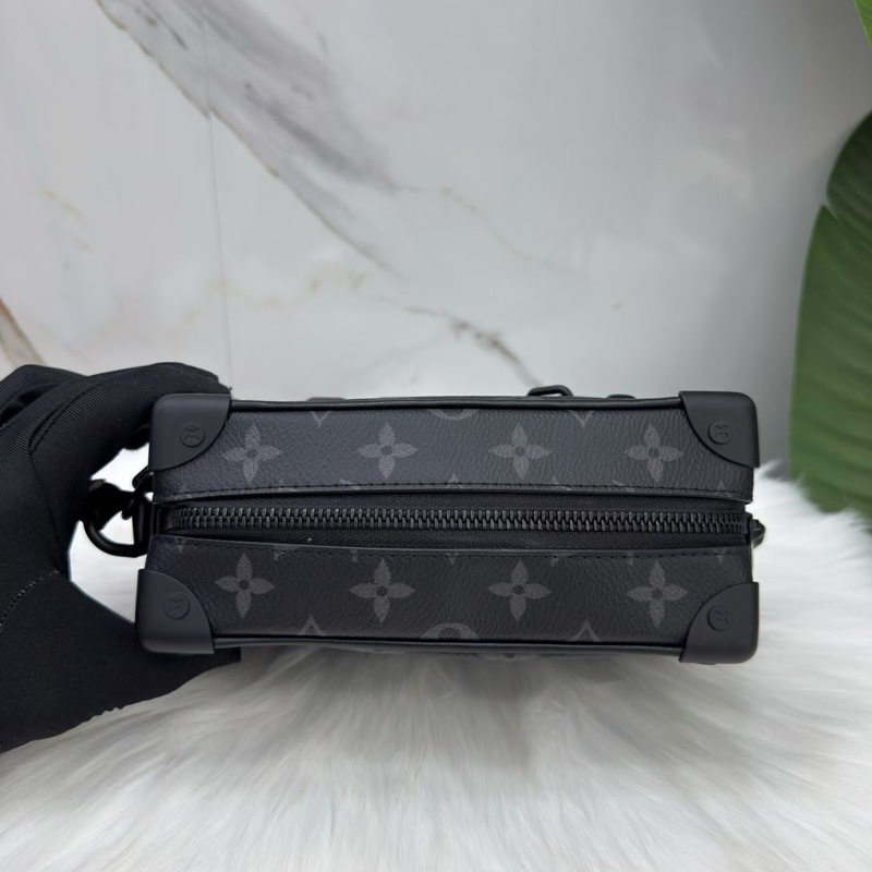 99閒置新LV路易威登/Louis Vuitton soft trunk黑武士盒子包芯片款鏈條單肩斜挎包  經典老花滿印設計 黑色皮革飾邊點綴，尺寸18.5x7.5x12.5cm-5