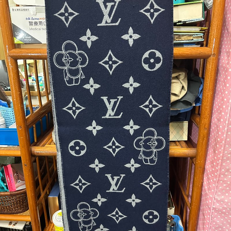 (有購買證明)LV龍年限量圍巾M79189 Vivienne Dragon Scarf-8