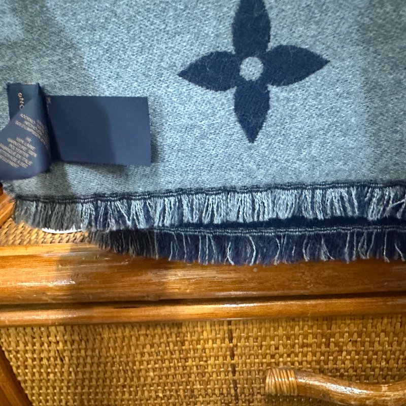 (有購買證明)LV龍年限量圍巾M79189 Vivienne Dragon Scarf-12