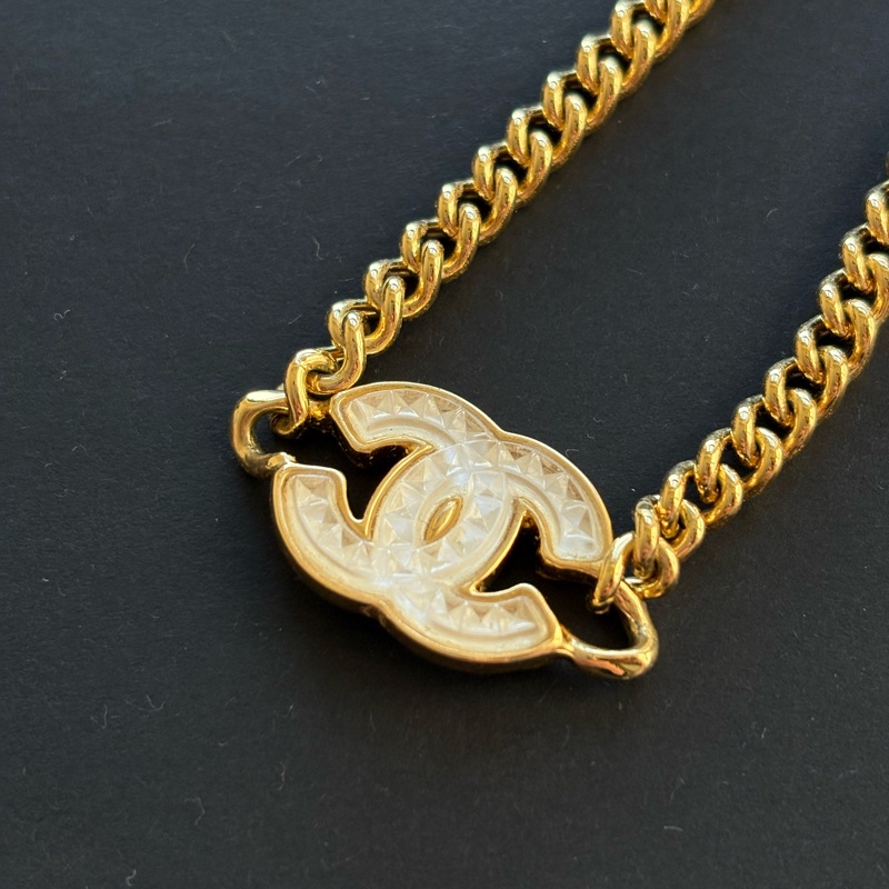 Chanel 香奈兒 24A超美 白色 琉璃菱格 項鏈 / 頸鏈-6