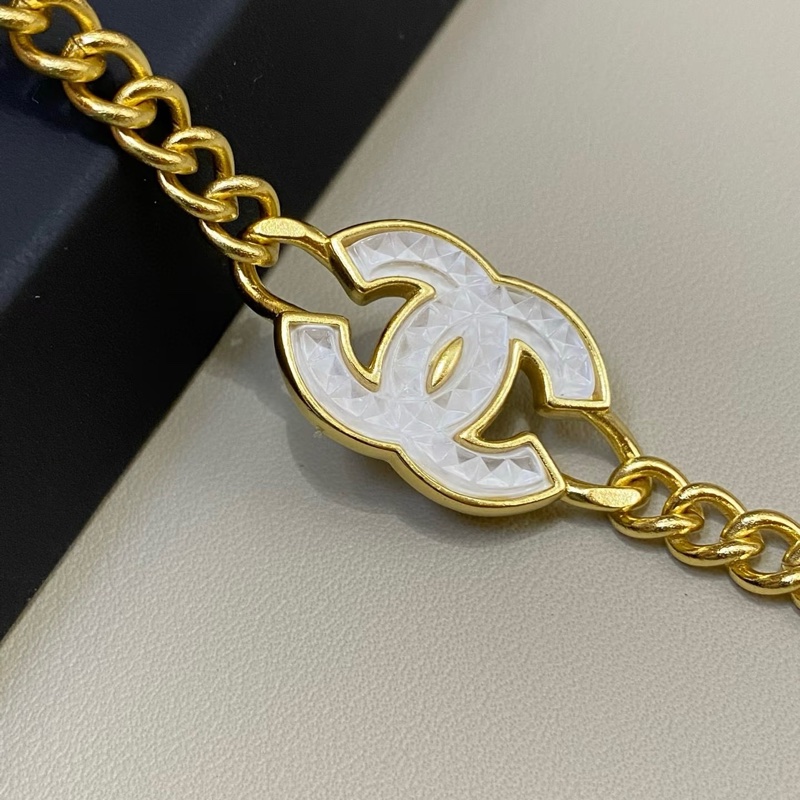 Chanel 香奈兒 24A超美 白色 琉璃菱格 項鏈 / 頸鏈-15