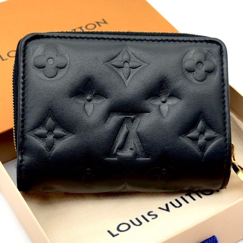🌷LouisVuitton 壓紋短夾錢包｜經典花紋✦fufu style 精品✦ 氣質款｜-0